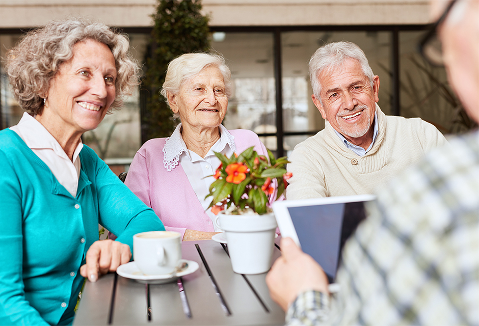 Tax professional discussing Schedule K-1 Form 1041 reporting with estate beneficiaries