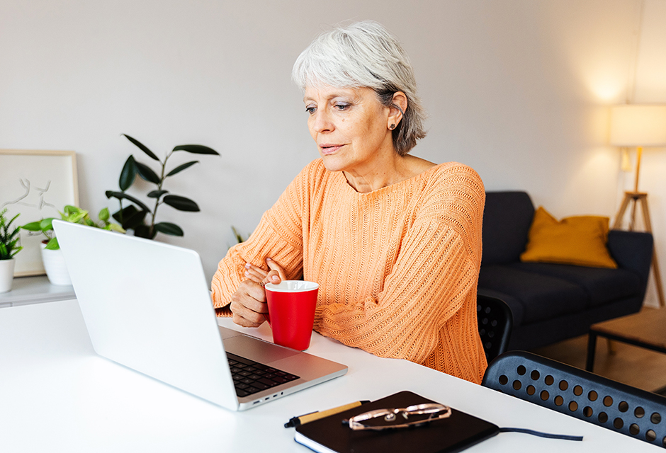 Illustration explaining S corporation tax benefits and drawbacks for small business owners, including pass-through taxation, shareholder rules and compliance considerations