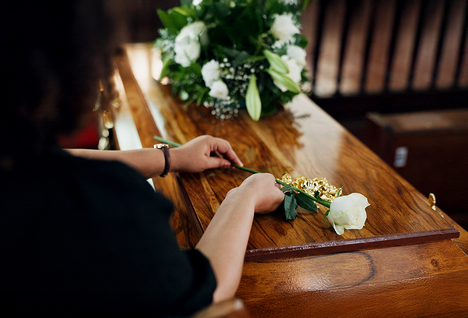 Tax pro preparing a deceased taxpayer’s final Form 1040 with guidance on probate, IRD, and filing requirements