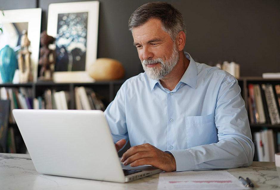 Mandatory Roth catch-up contributions beginning in 2026 under SECURE 2.0, explaining wage thresholds, affected plans, payroll impact and tax implications for higher-wage employees.