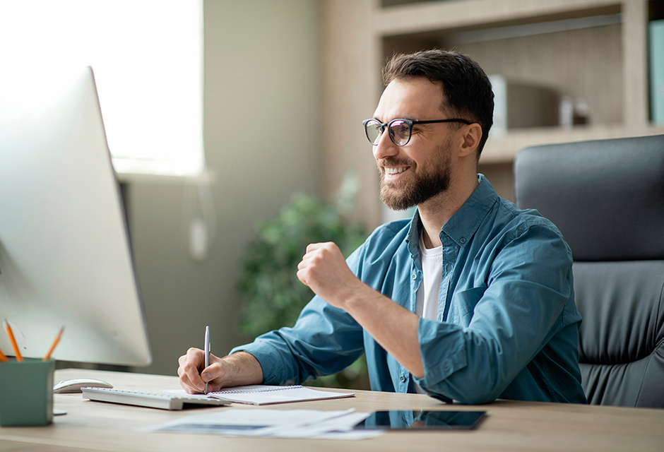 California tax preparer reviewing CTEC registration requirements before Oct. 31 deadline